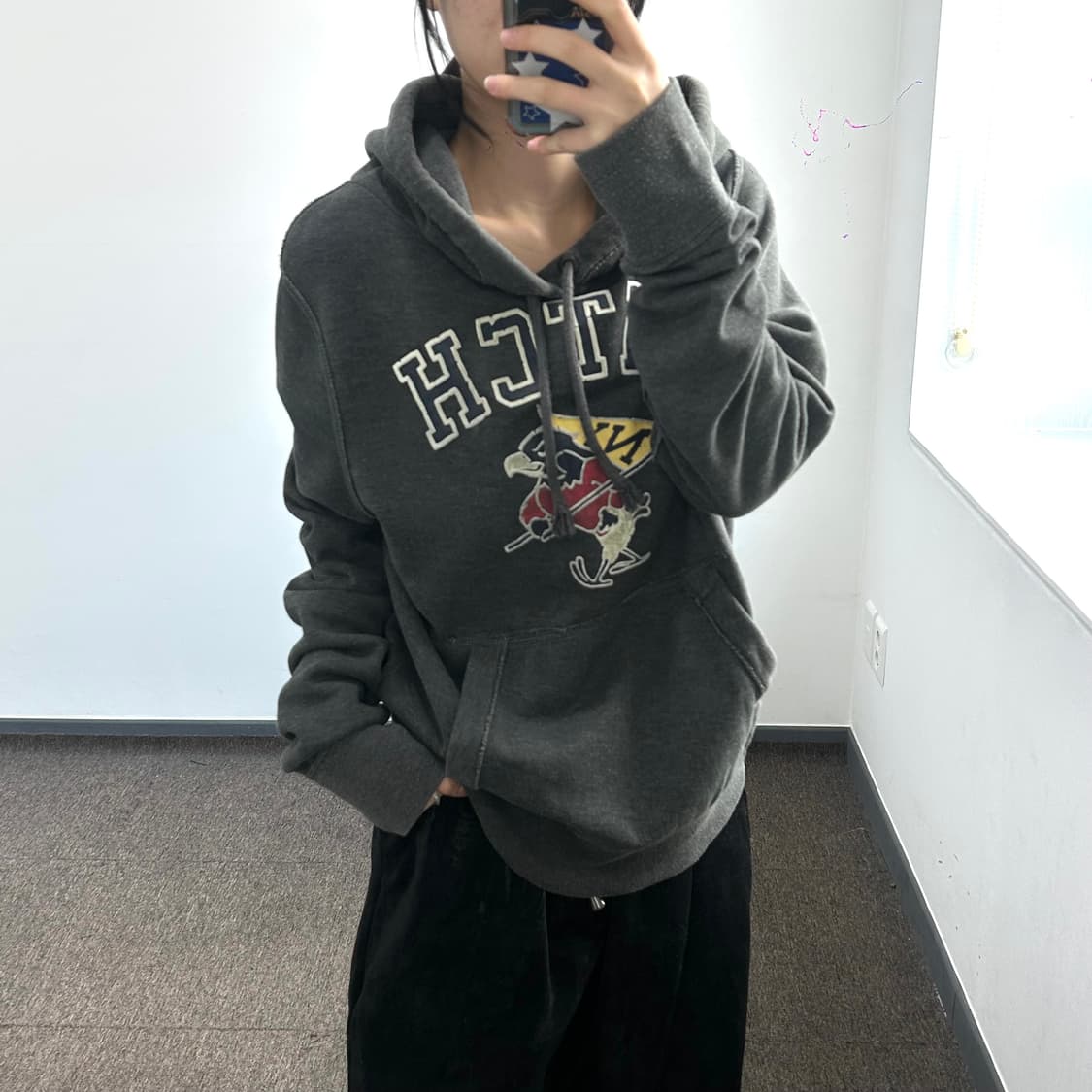 Abercrombie 아베크롬비 Fitch 로고 차콜 후드티 상품이미지2