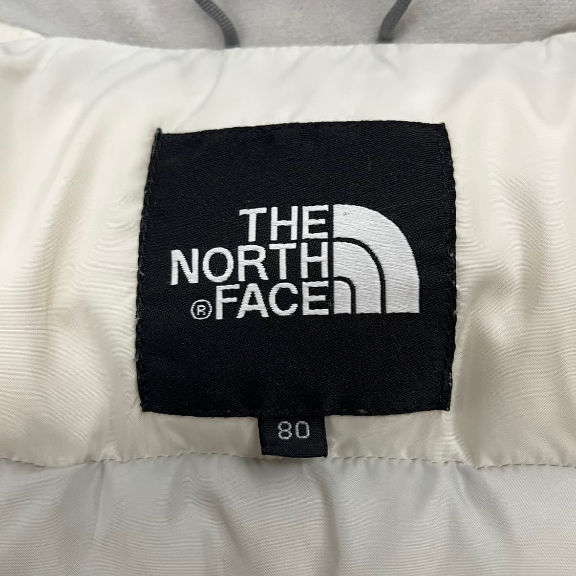 노스페이스 화이트 패딩 조끼 80 상품이미지4