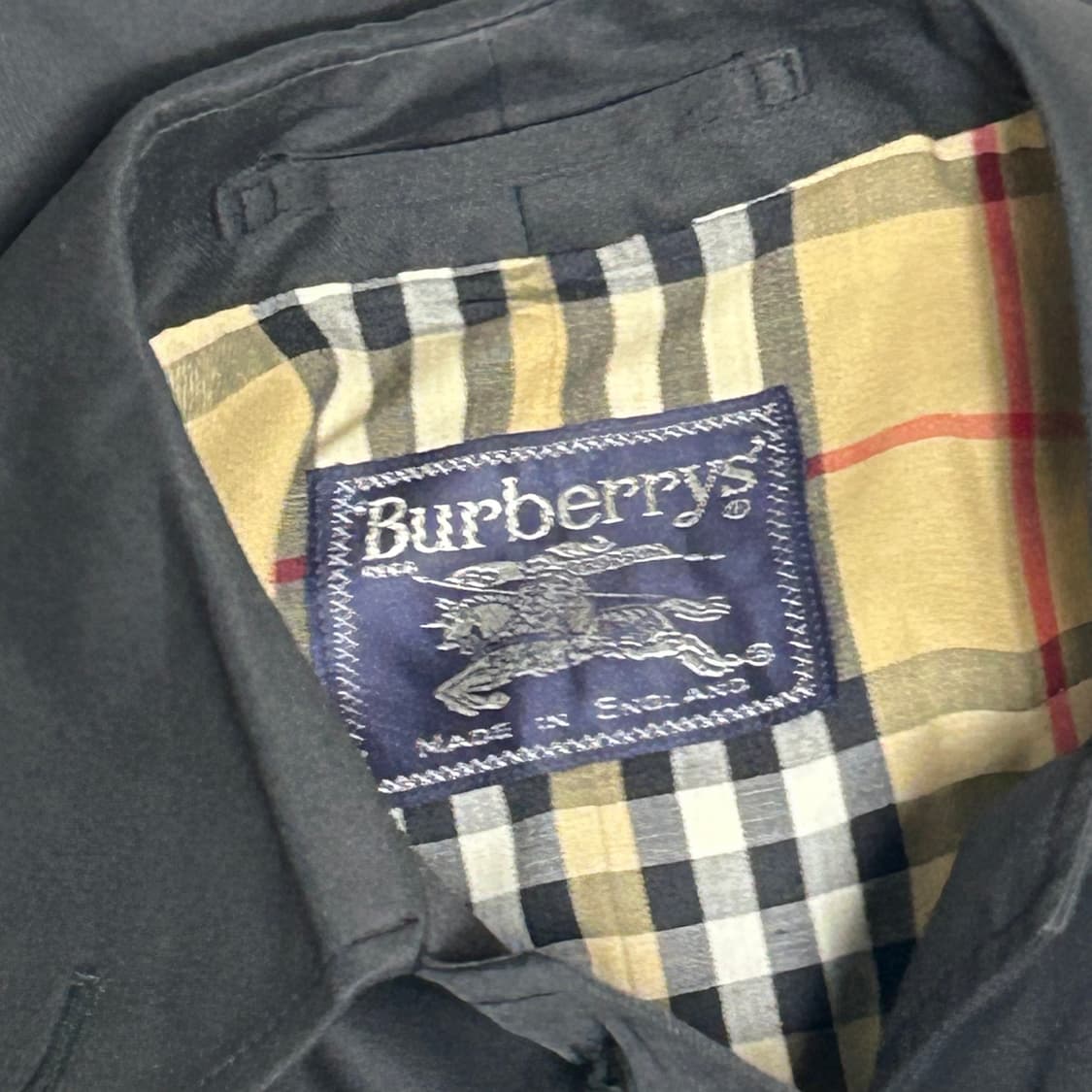 Burberry 블랙 트렌치 코트 상품이미지3