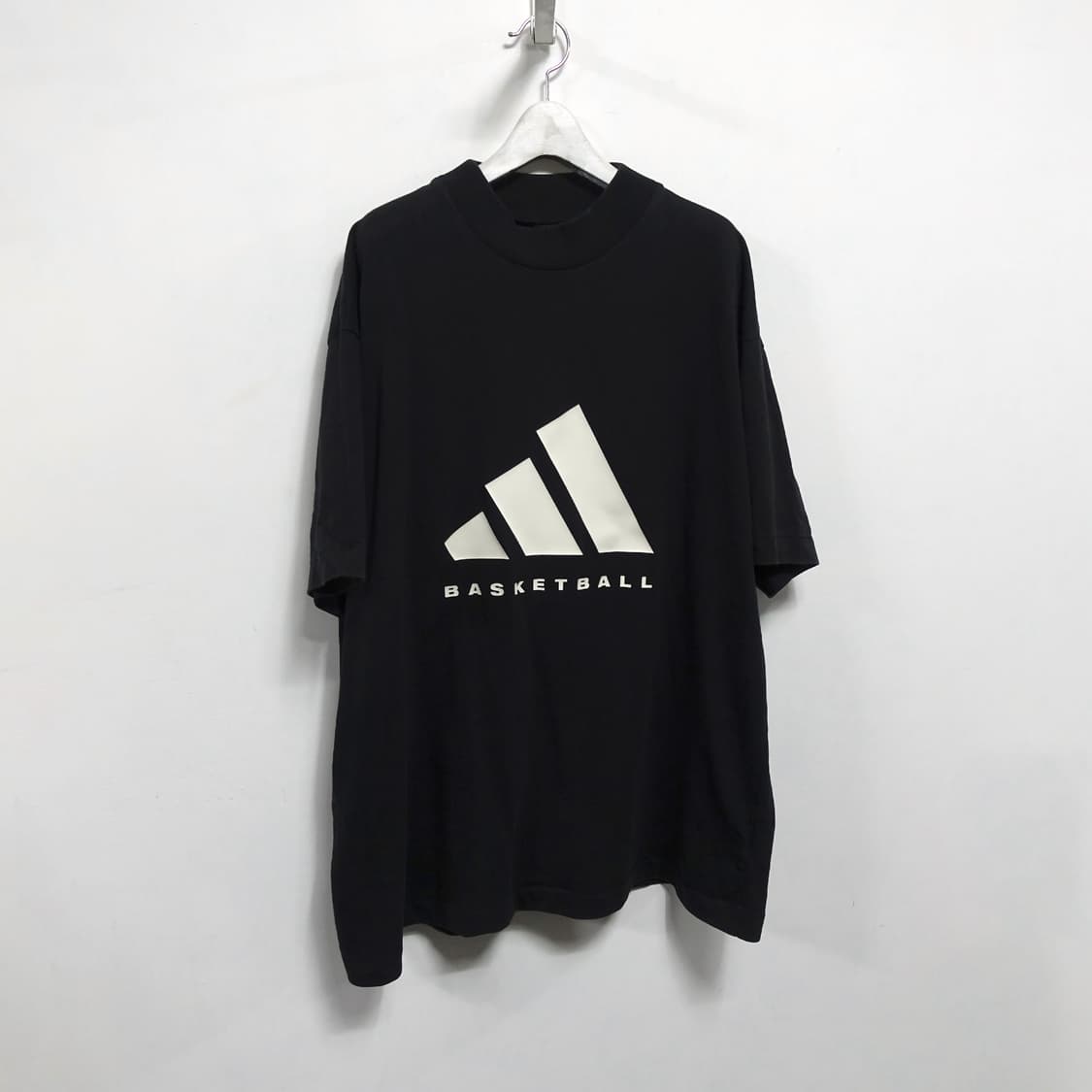 [XL] ADIDAS 바스켓볼 하프넥 오버사이즈 티셔츠 상품이미지4