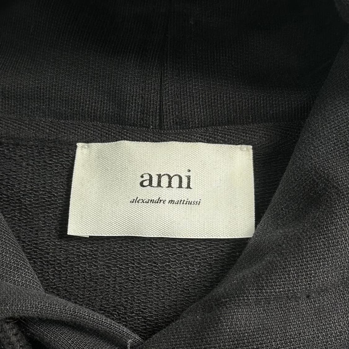 아미 스몰하트 로고 블랙 후드티 상품이미지3