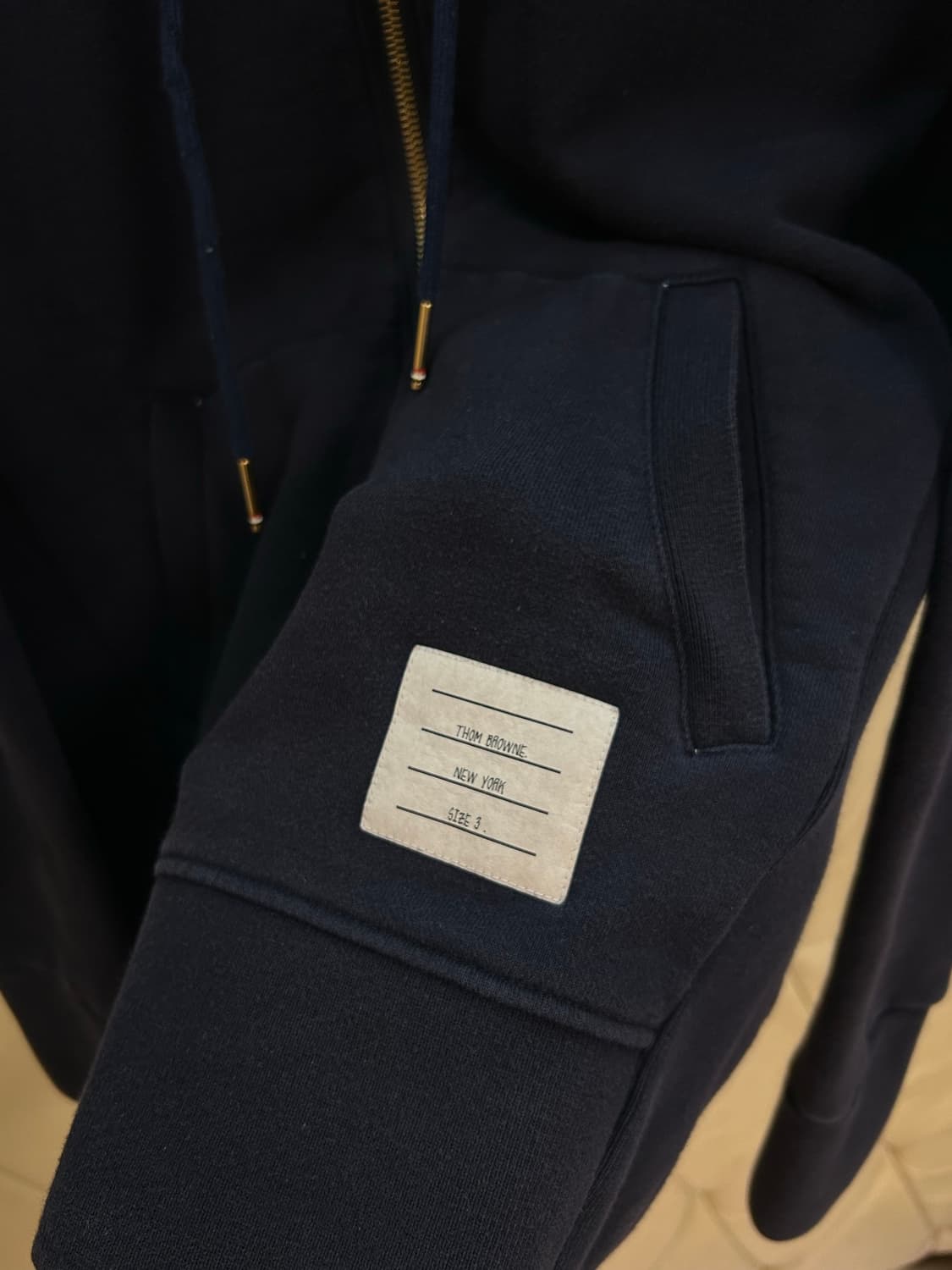 톰브라운 네이비 삼선 후드집업 3사이즈 상품이미지2