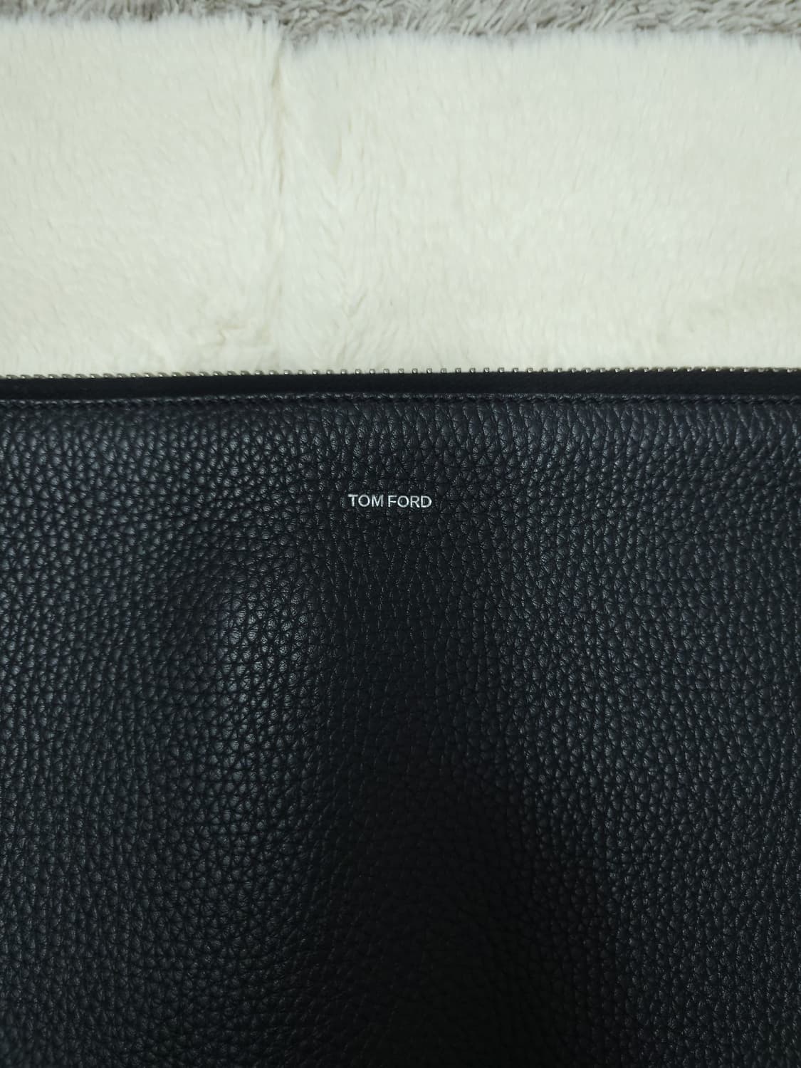 톰포드 블랙 가죽 클러치백 새제품급 상품이미지4
