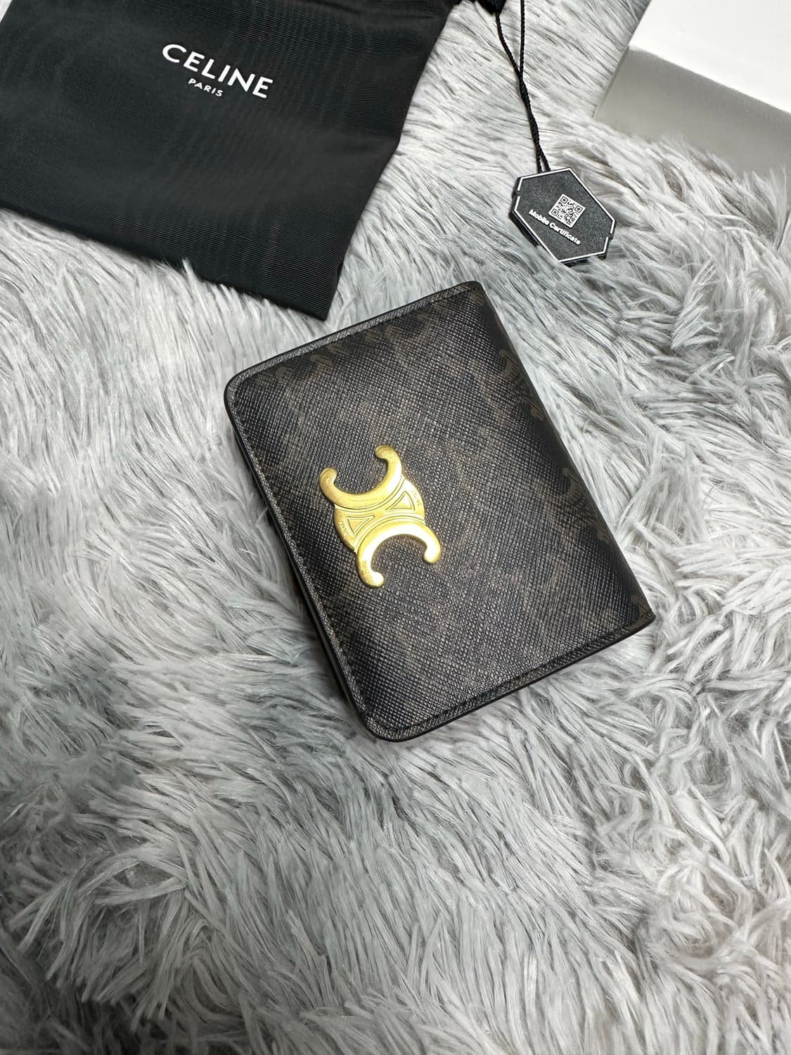 (새상품급) 셀린느 트리옹프 컴팩트 지갑 (크림) 상품이미지6