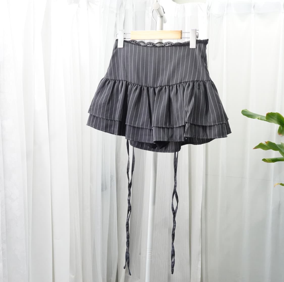 빈티지 핀스트라이프 프릴 미니 스커트팬츠 1885 상품이미지3