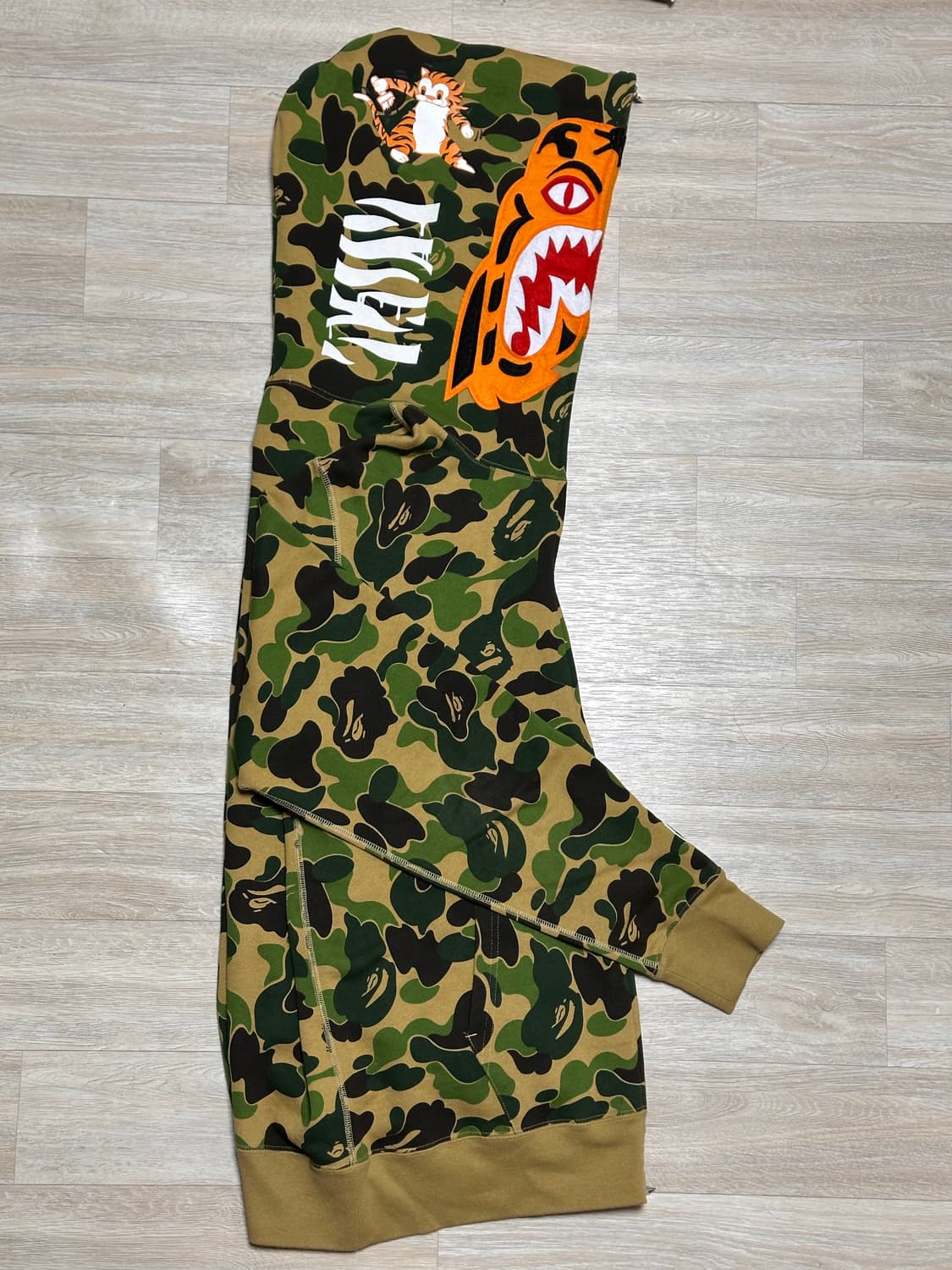 베이프 ABC 카모 타이거 풀 집 후드 아미 그린 상품이미지1