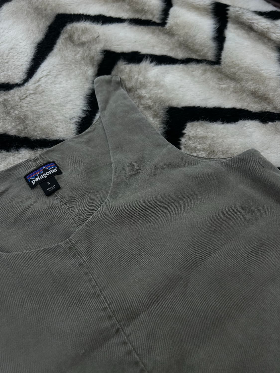 [S]파타고니아 텐셀 슬리브리스 탑/옅은카키 상품이미지1