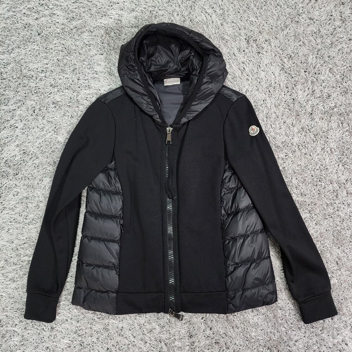 몽클레어 후드 자켓 여성55

 상품이미지1