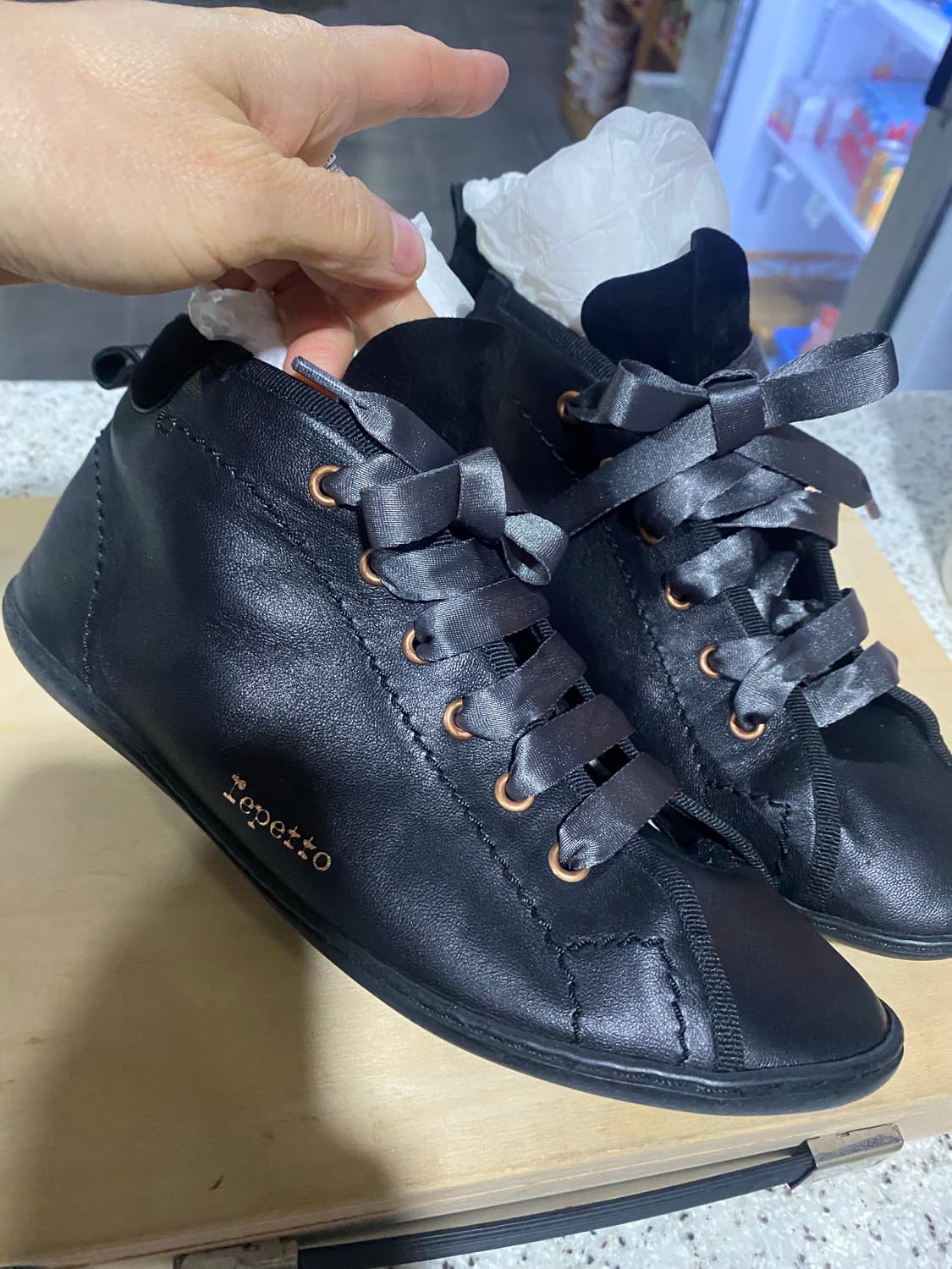 레페토 블랙 가죽 하이탑 스니커즈 38 상품이미지2