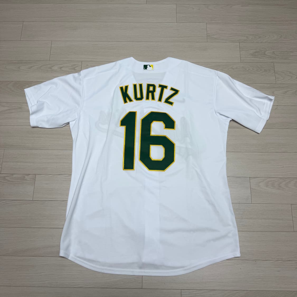 나이키 MLB 오클랜드 에슬레틱 닉 커츠 유니폼 상품이미지3