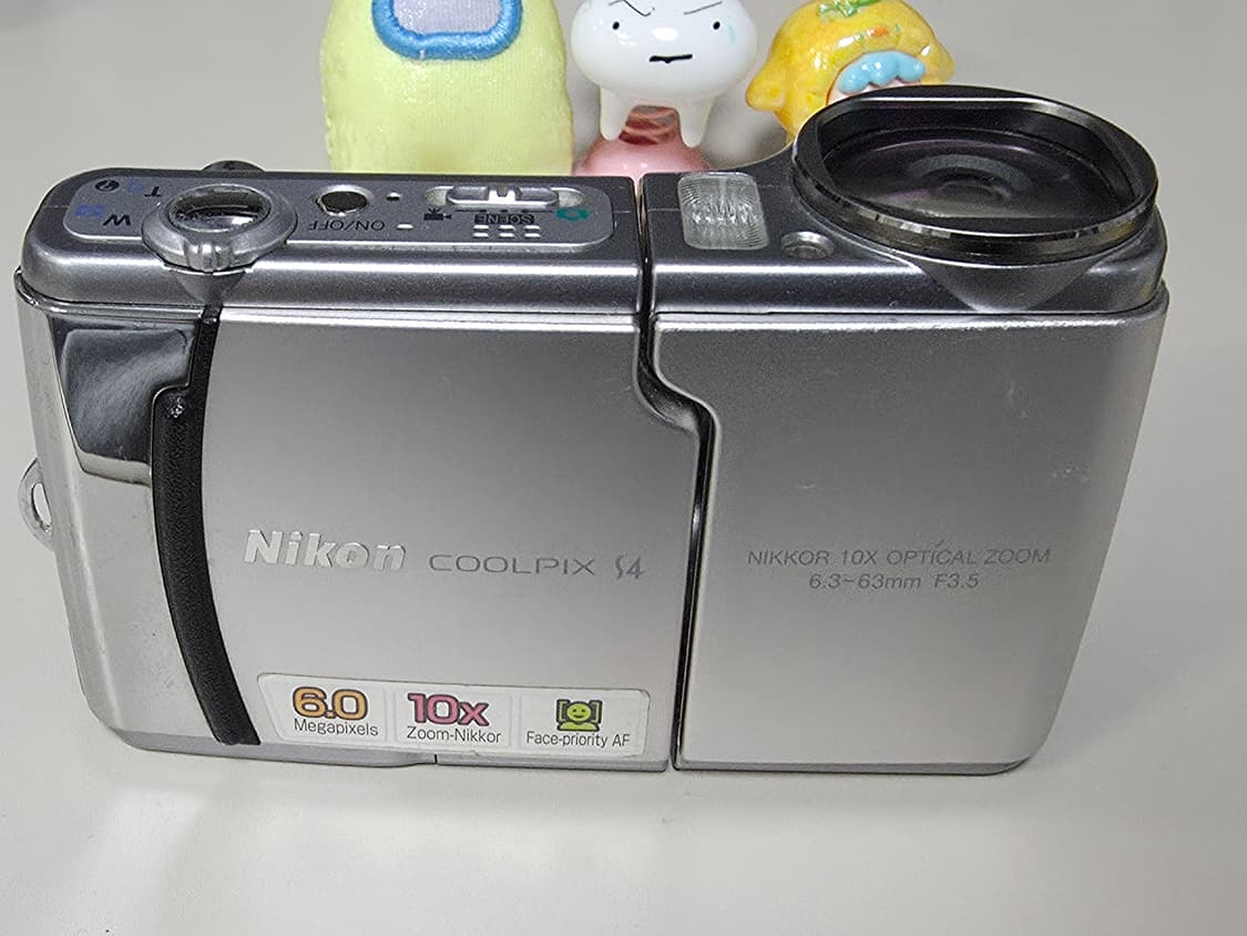니콘 쿨픽스S4 빈티지 디지털카메라 상품이미지1