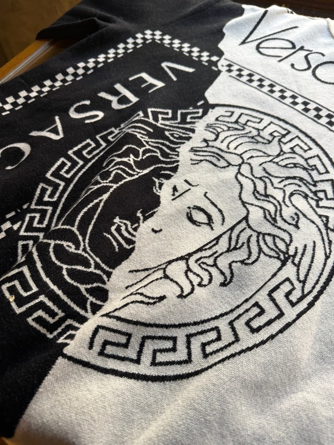 베르사체 그래픽 니트 105~110 상품이미지8