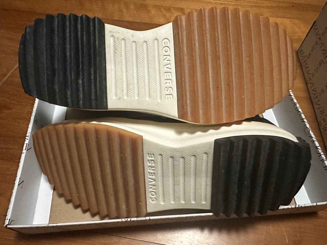 [300]JW앤더슨 x 컨버스 런스타 하이크 하이 블랙 상품이미지3