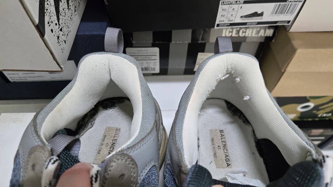 발렌시아가 트리플S 그레이 OG 43사이즈(280) 상품이미지6