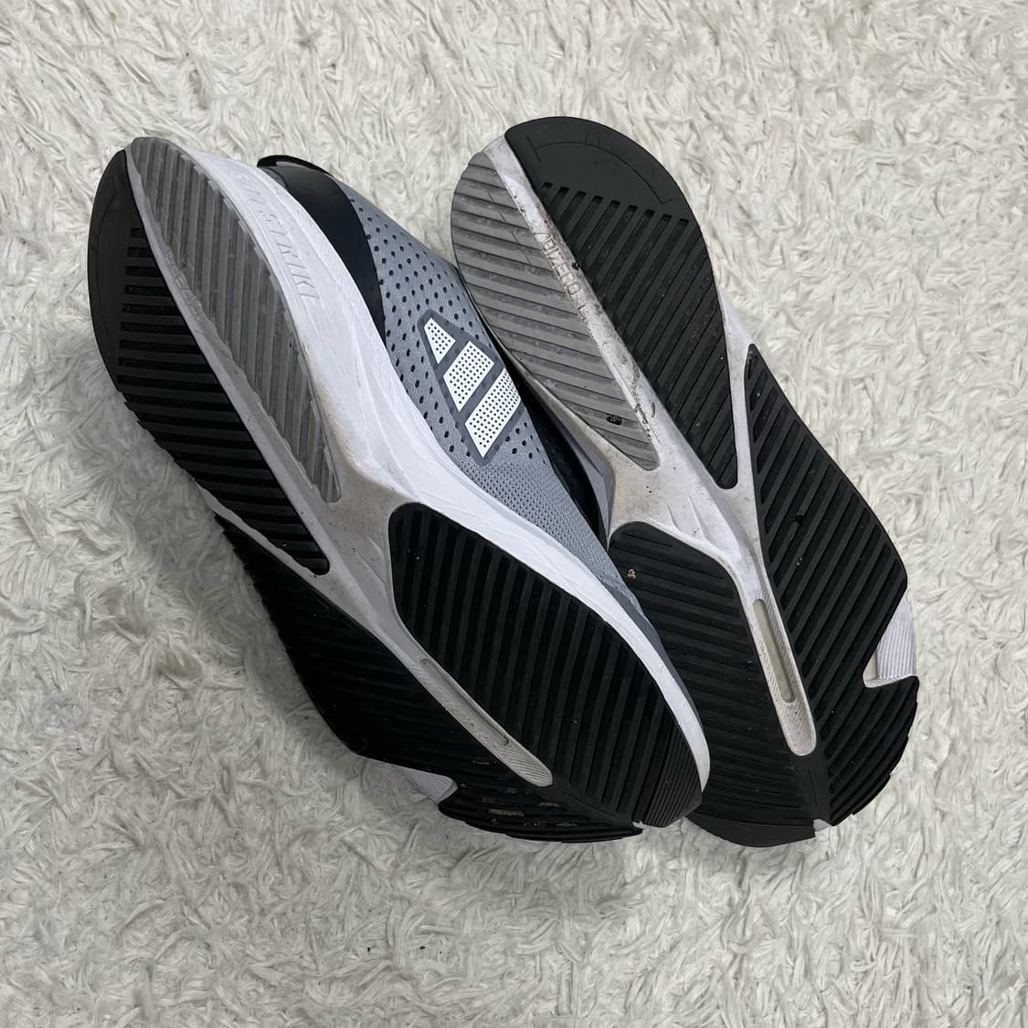 Adidas grey running shoes 상품이미지6