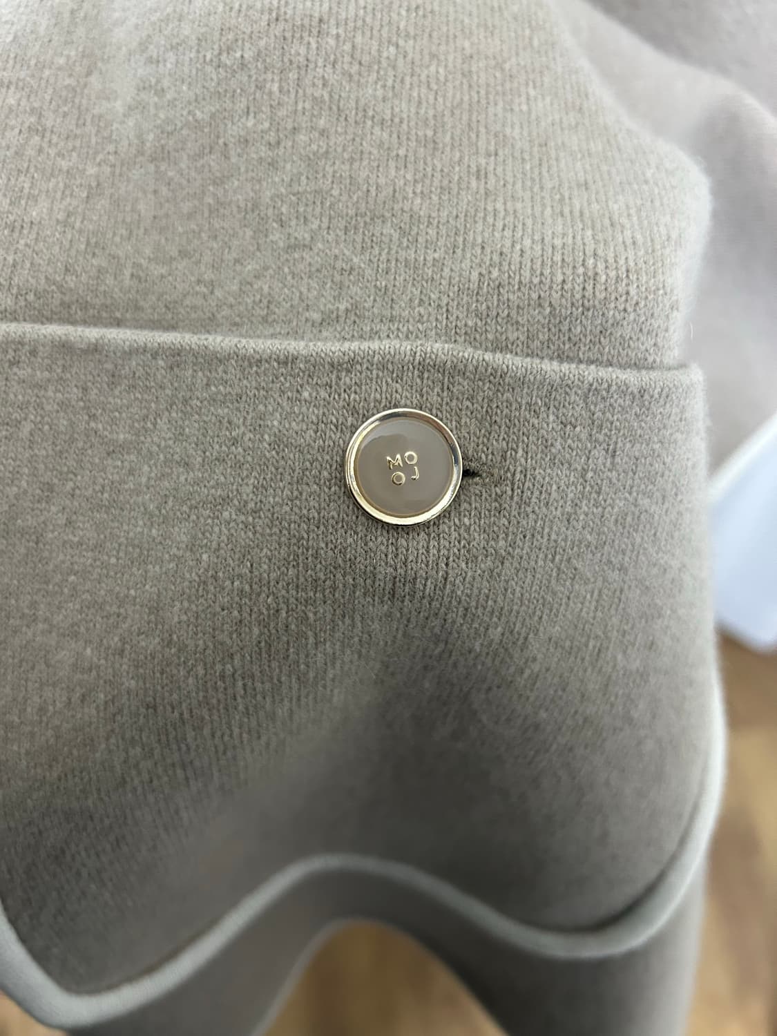 MOJO 캐시혼방울가디건 베이지색상 -미착용새상품,택포함- 상품이미지4