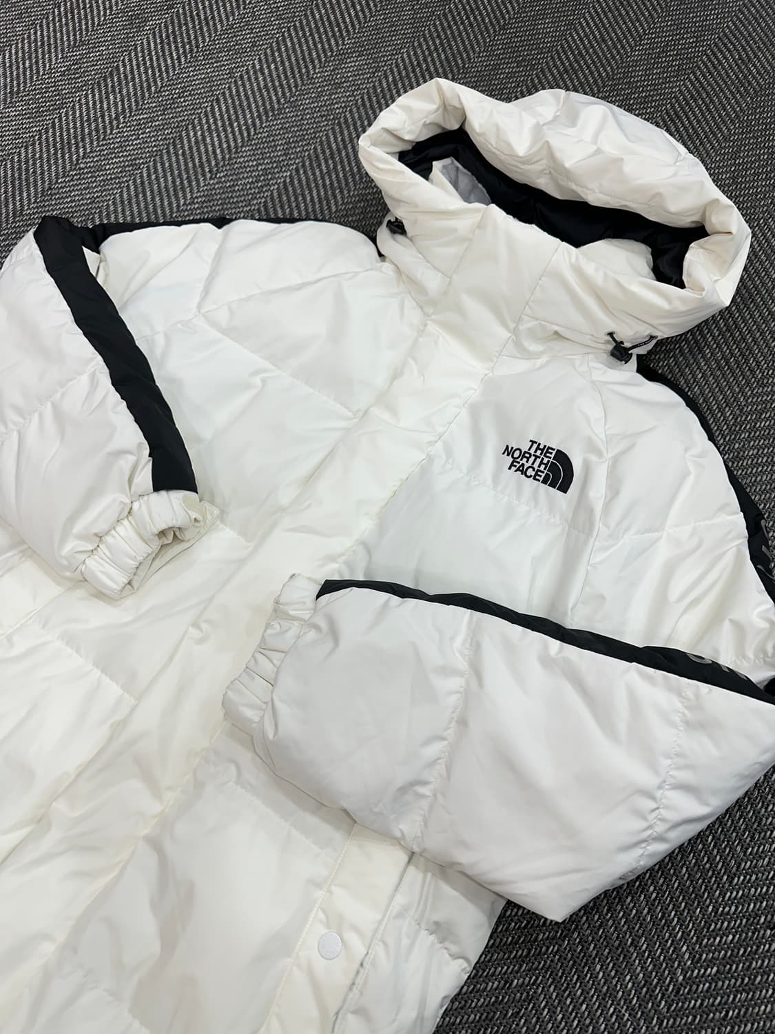 노스페이스 롱패딩 화이트 상품이미지4