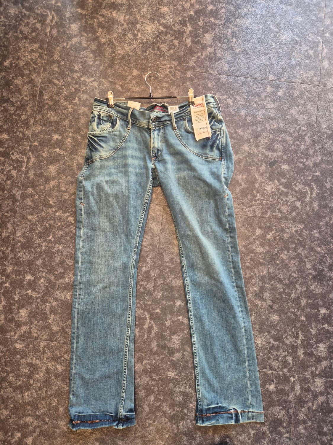 리바이스 레드 여성 청바지 상품이미지1