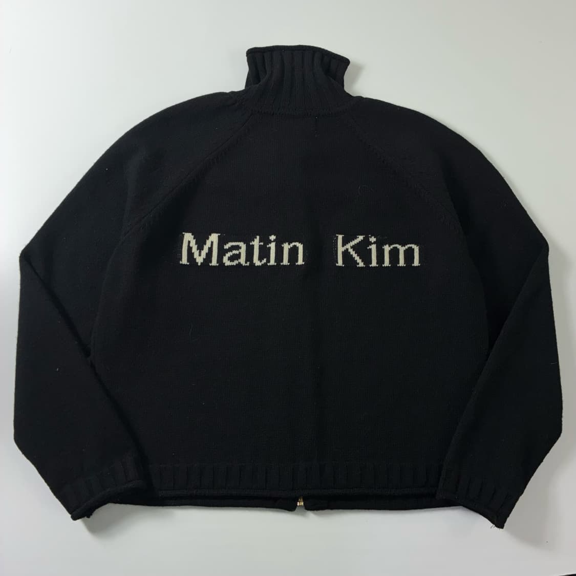 Matin kim  마뗑킴 스펠 포인트 블랙 니트 집업   상품이미지1