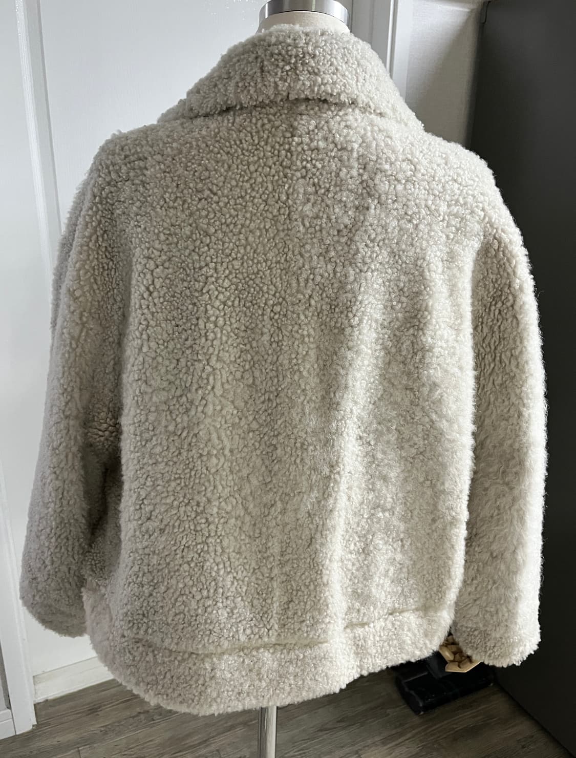 모조에스핀 뽀글이 리얼무스탕 66새상품 상품이미지5