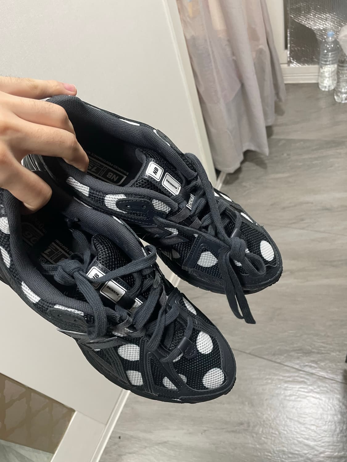 뉴발란스 1906 폴카 닷 블랙 새상품 285 상품이미지2