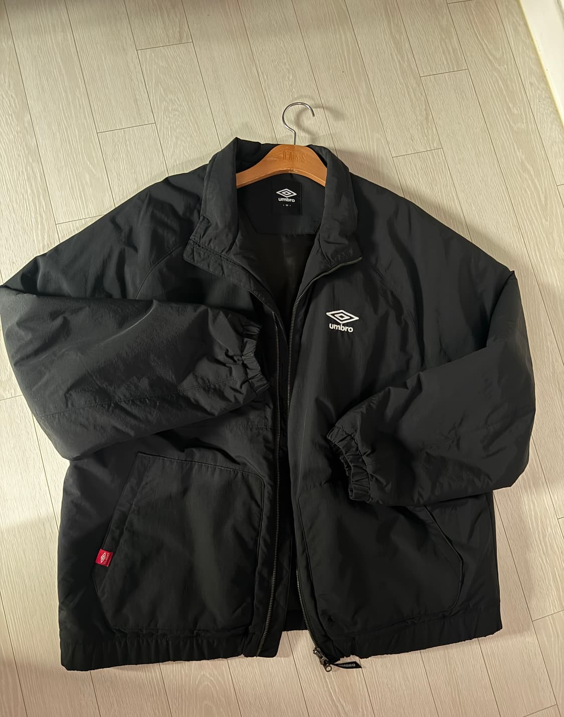 엄브로 클래식 패딩 봄버 자켓 상품이미지1