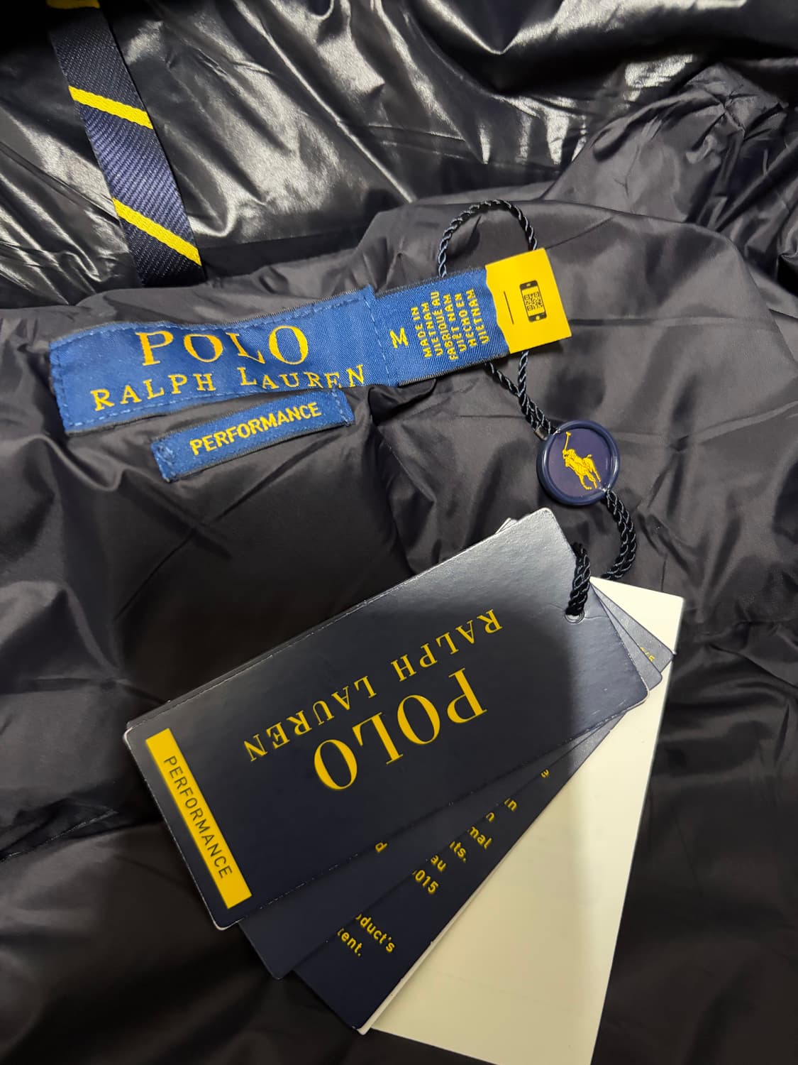 폴로 유광 패딩 m 상품이미지3