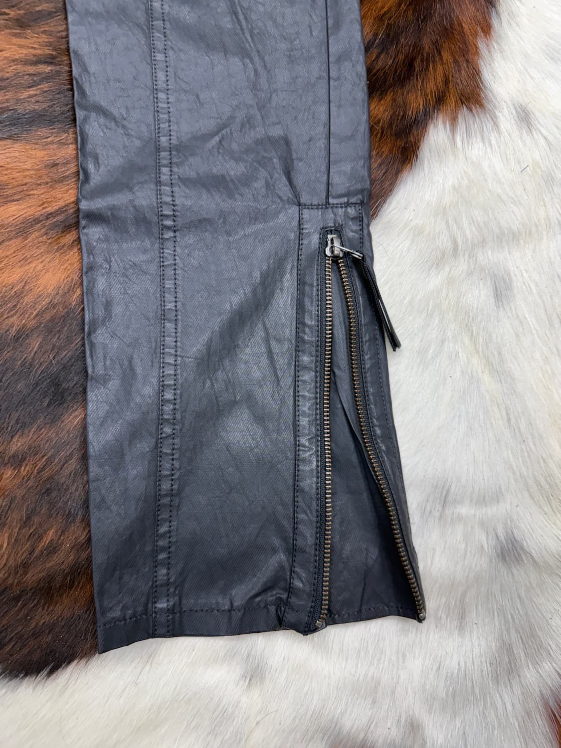 헬무트랭 사루엘 코팅 지퍼 팬츠 상품이미지4