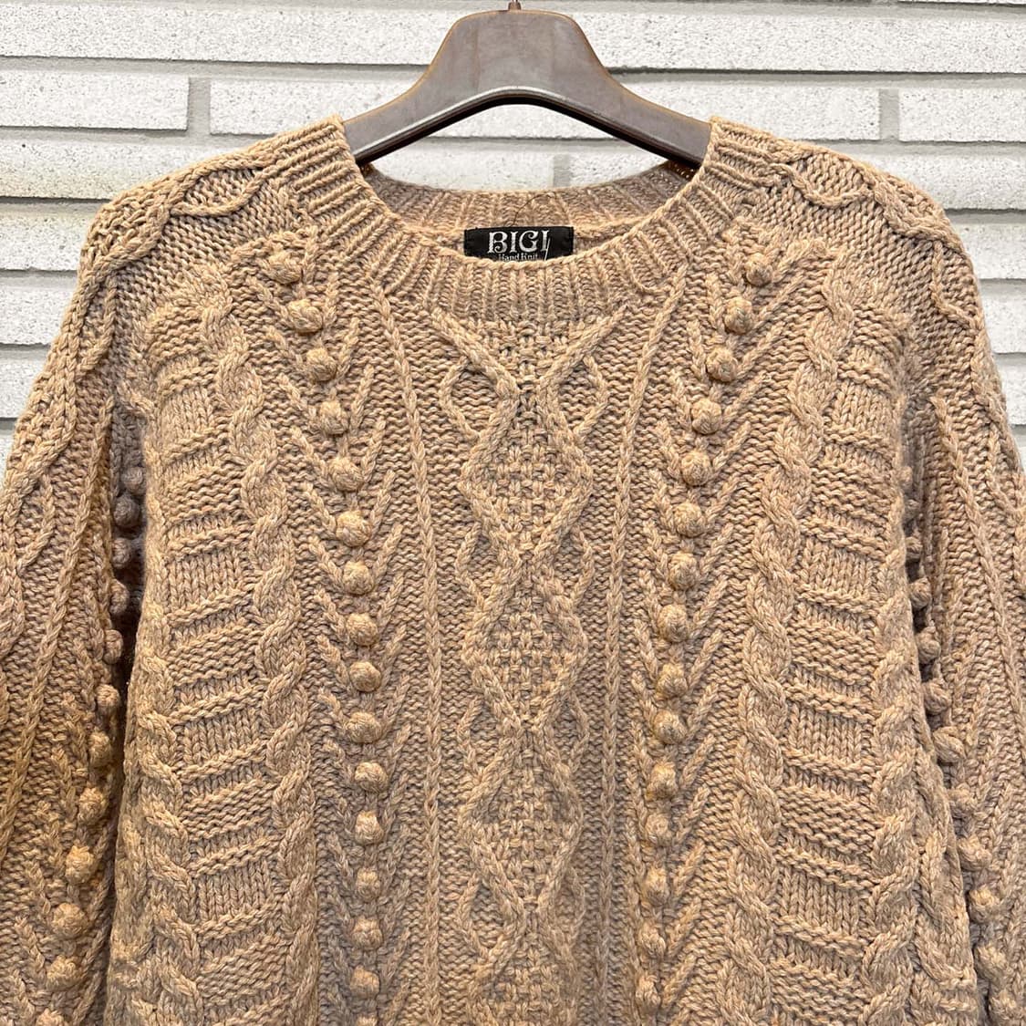 JPN VINTAGE 케이블 니트 스웨터 폼폼 디테일 베이지 상품이미지4