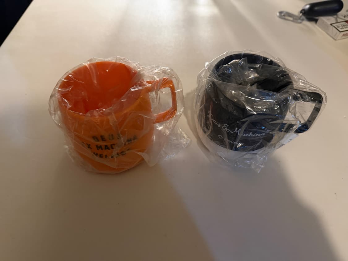 데우스 X 헬리녹스 컵 배송비포함(일괄) 상품이미지1