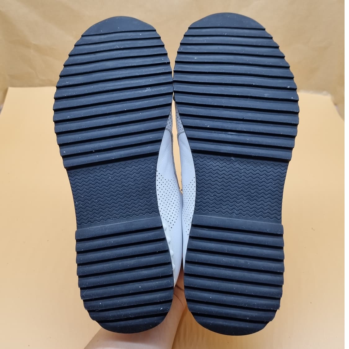 살바토르 페라가모 스니커즈39 255 상품이미지3