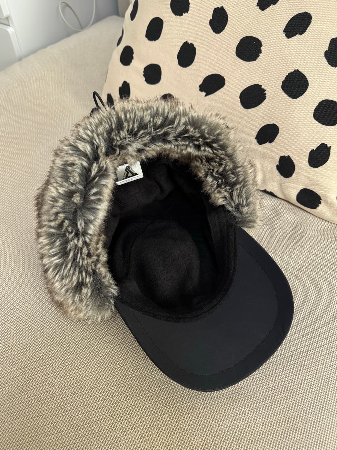 팔라스 고어텍스 도그 이어캡 블랙 상품이미지4