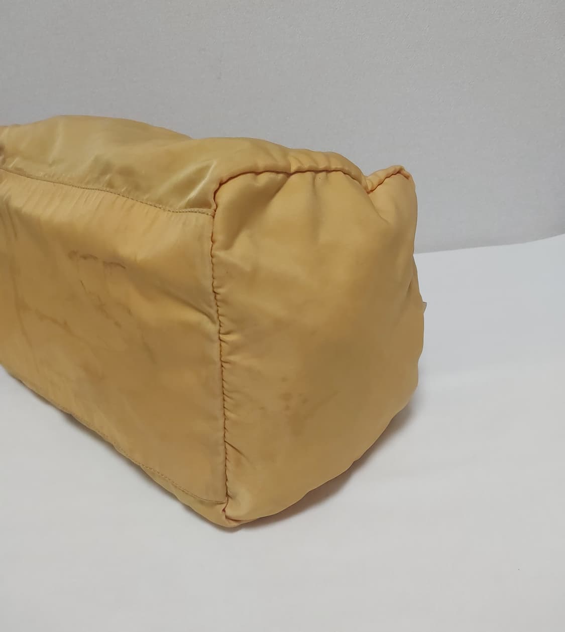 프라다 옐로우 테수토 나일론 토트백 (정품) 상품이미지7