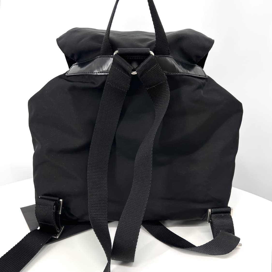 [감정완료] 프라다 나일론 삼각로고 백팩 블랙 상품이미지5