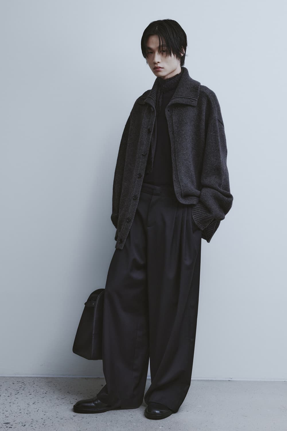 [YOUTH] Heavy-weight Knit Cardigan 상품이미지4