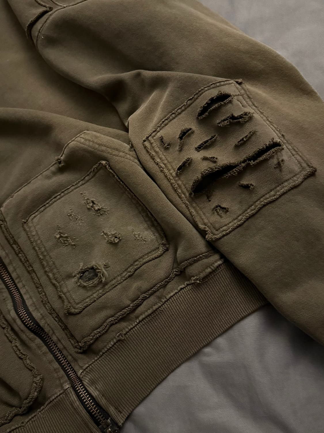 언더마이카 멀티패치 가오어 집업 카키 상품이미지2