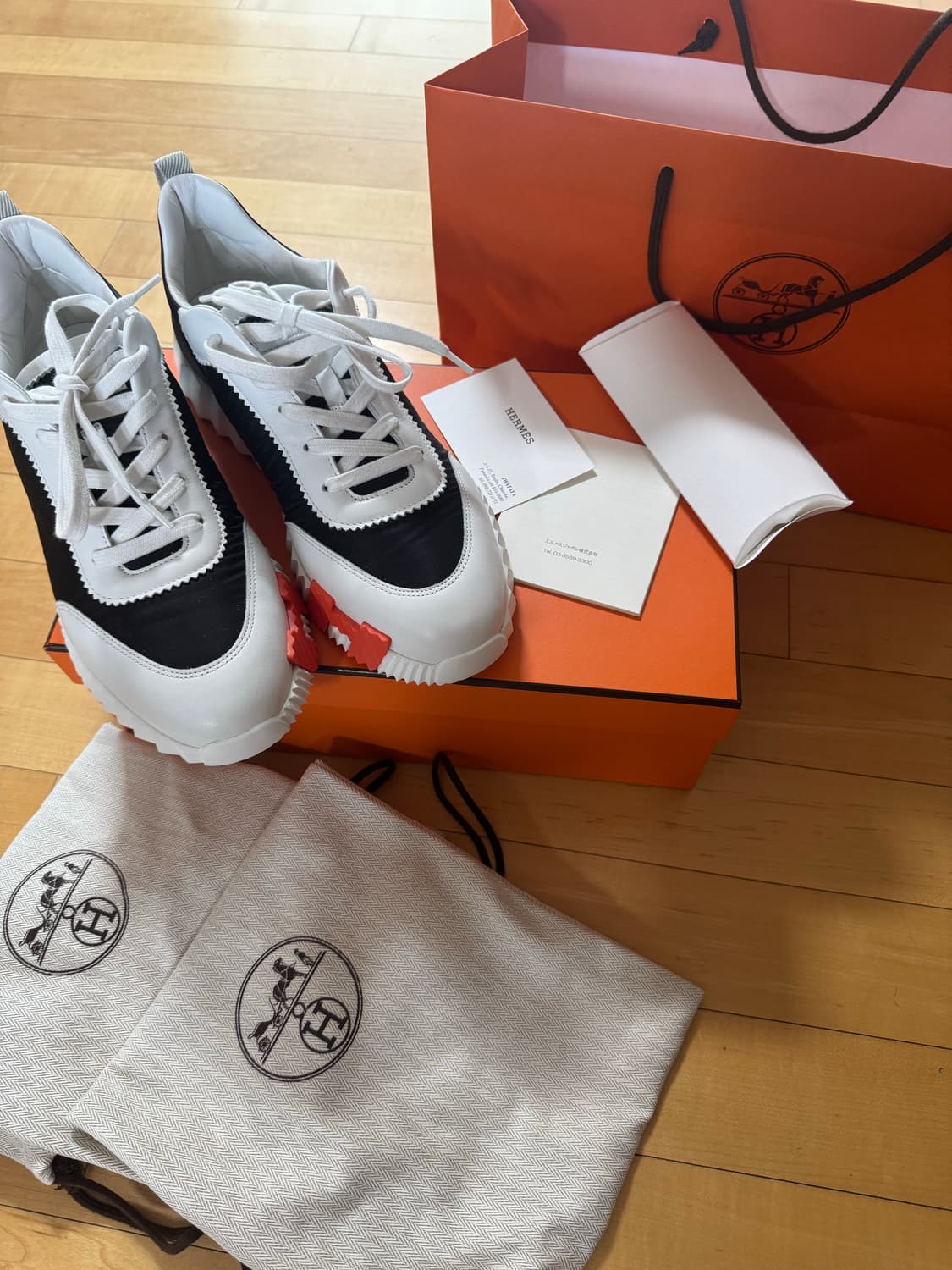 에르메스 바운싱 스니커즈 립스탑 패브릭 카프스킨 & 누아 블랑 상품이미지1