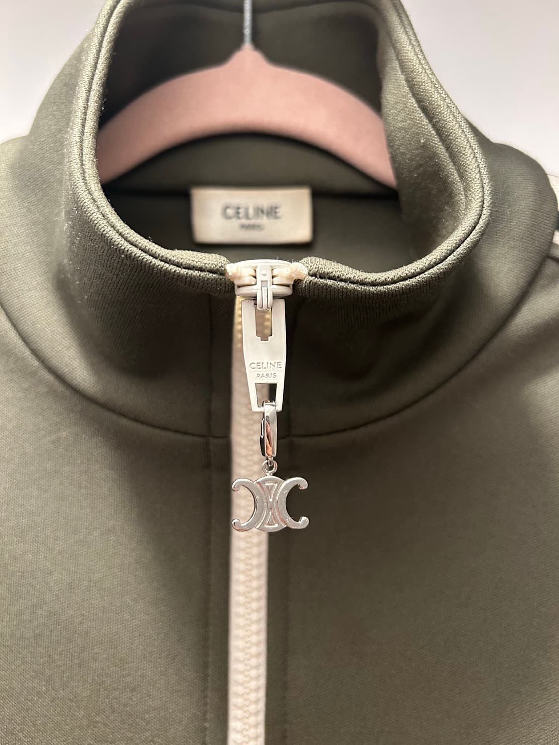 셀린느 트리옹프 카키 트랙탑 (정품) 상품이미지3