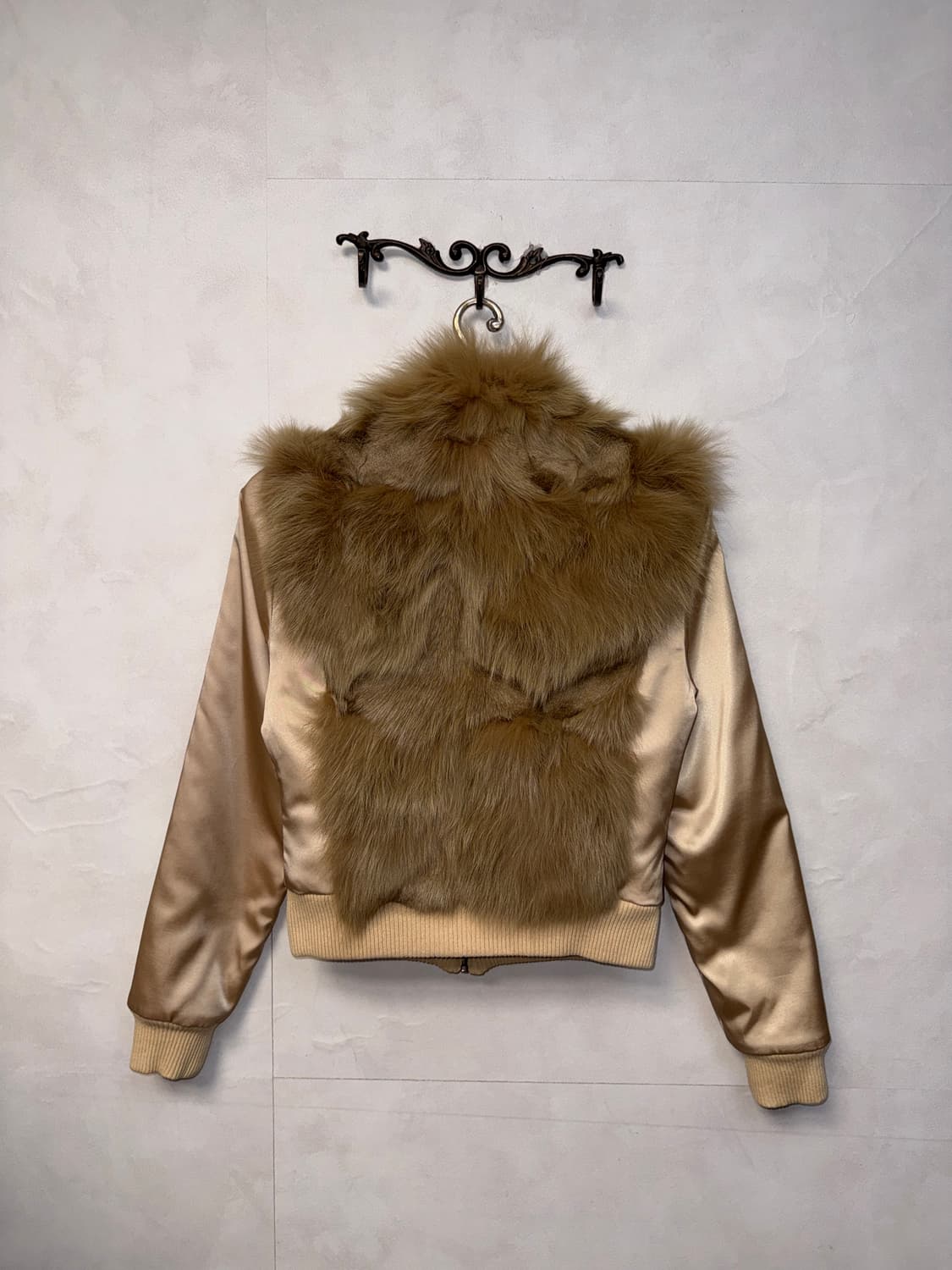 Beige fox fur satin zipup jacket  상품이미지3