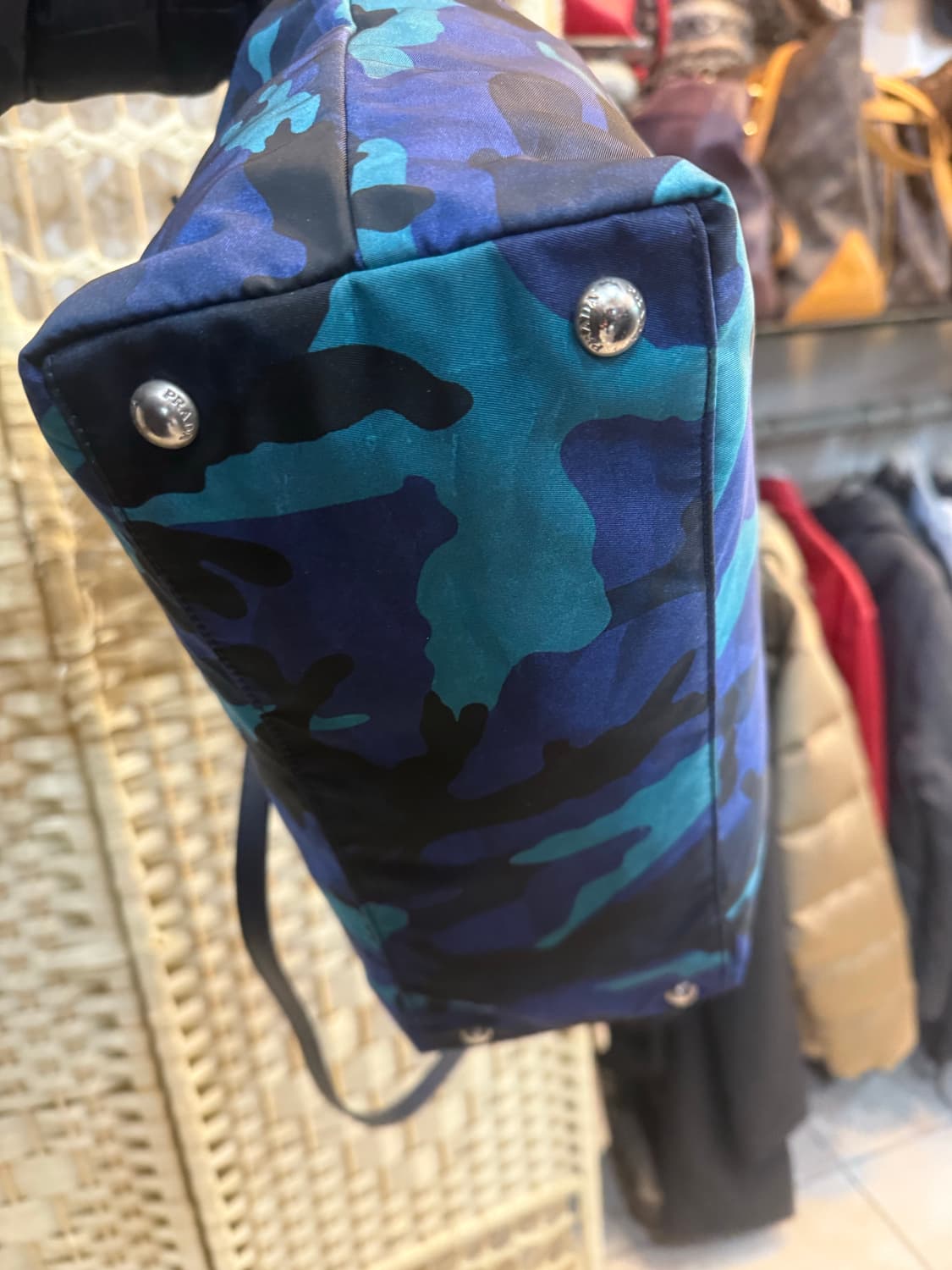 정품 프라다 카무플라쥬 패턴 테수토 나일론 쇼퍼백 팝니다 상품이미지6