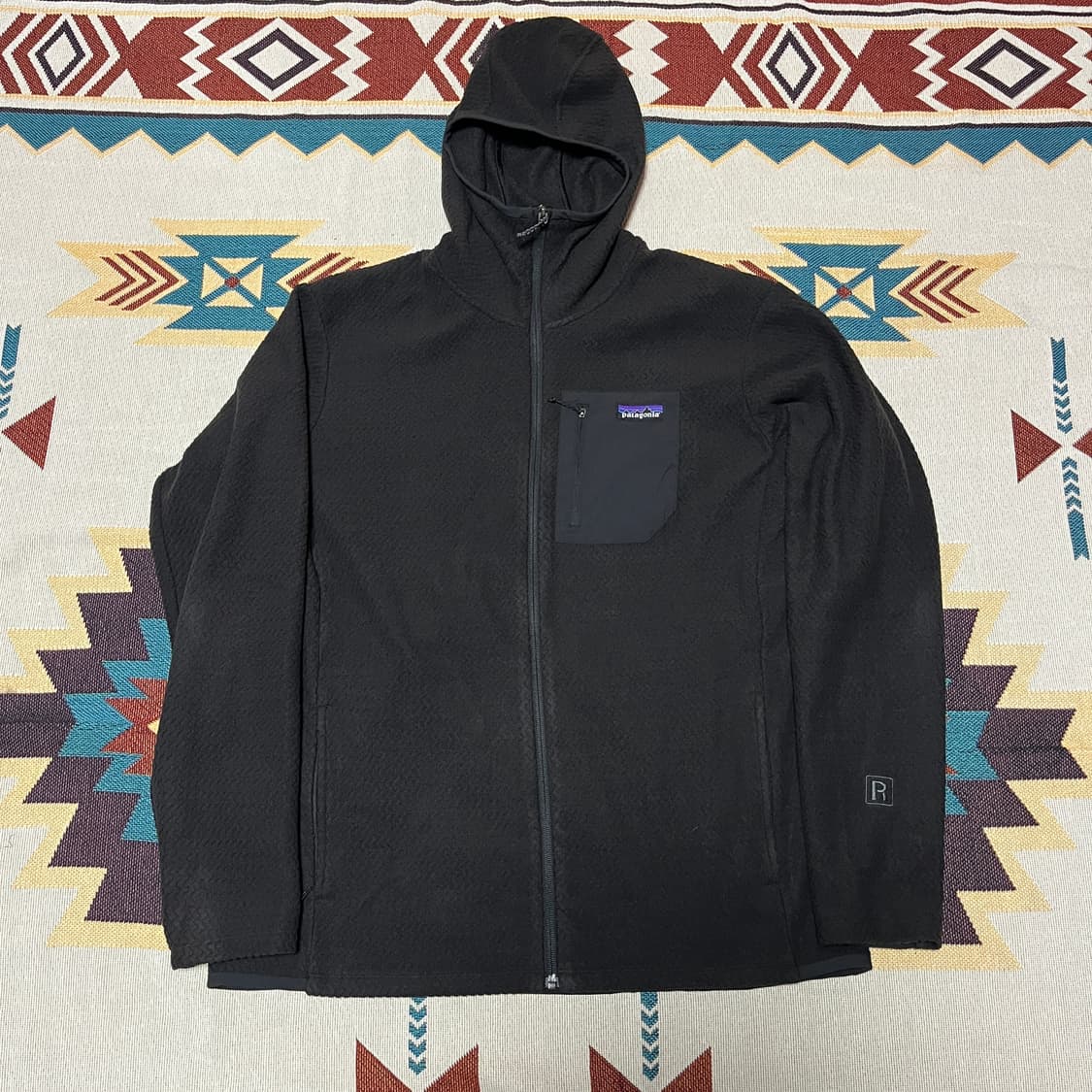 파타고니아 R1 에어 풀 집 후디 L 블랙 상품이미지1