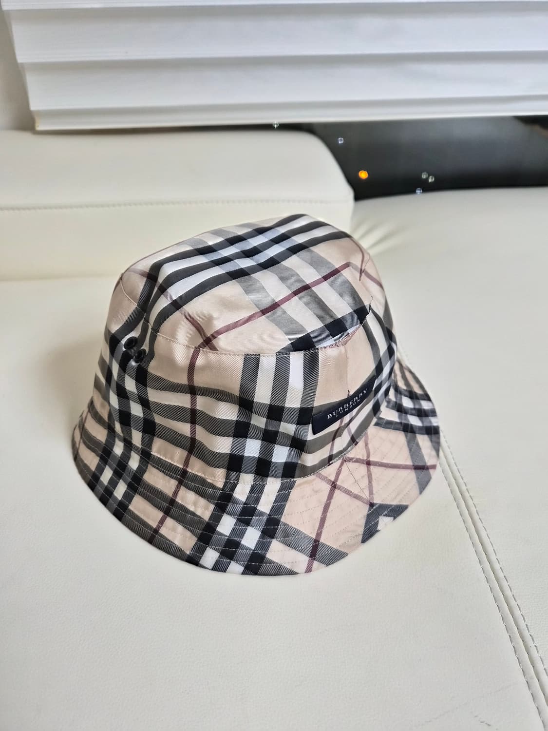 버버리정품 나일론 모자  상품이미지2