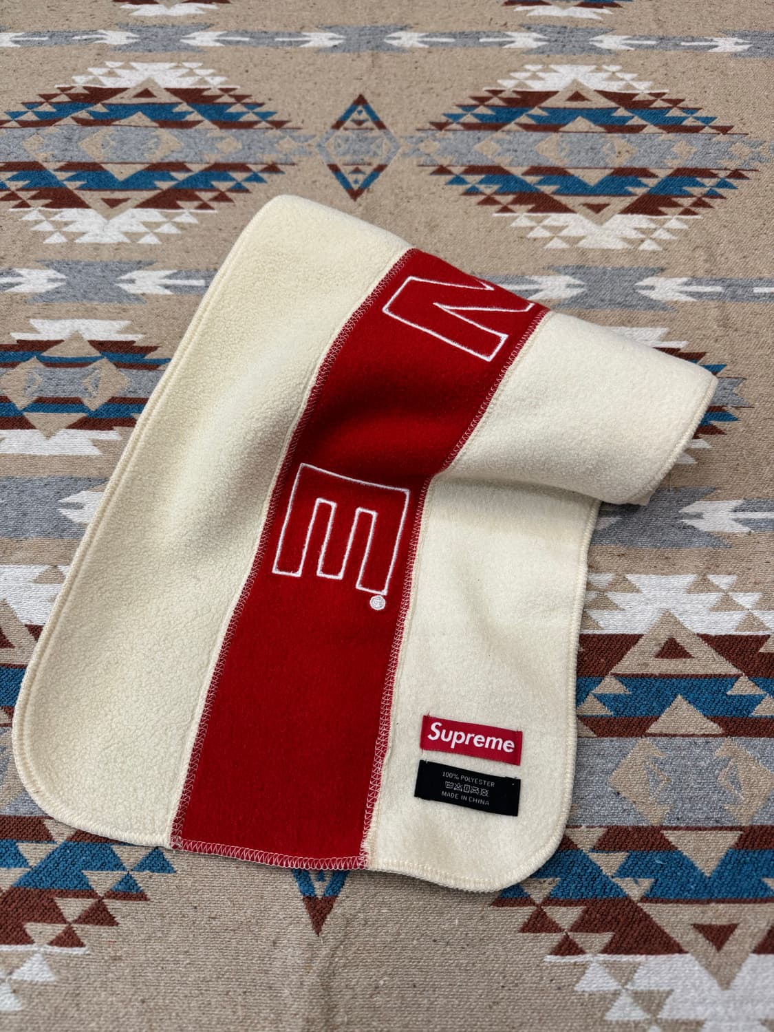 [OS] 슈프림 로고 폴라텍 머플러 화이트 상품이미지6