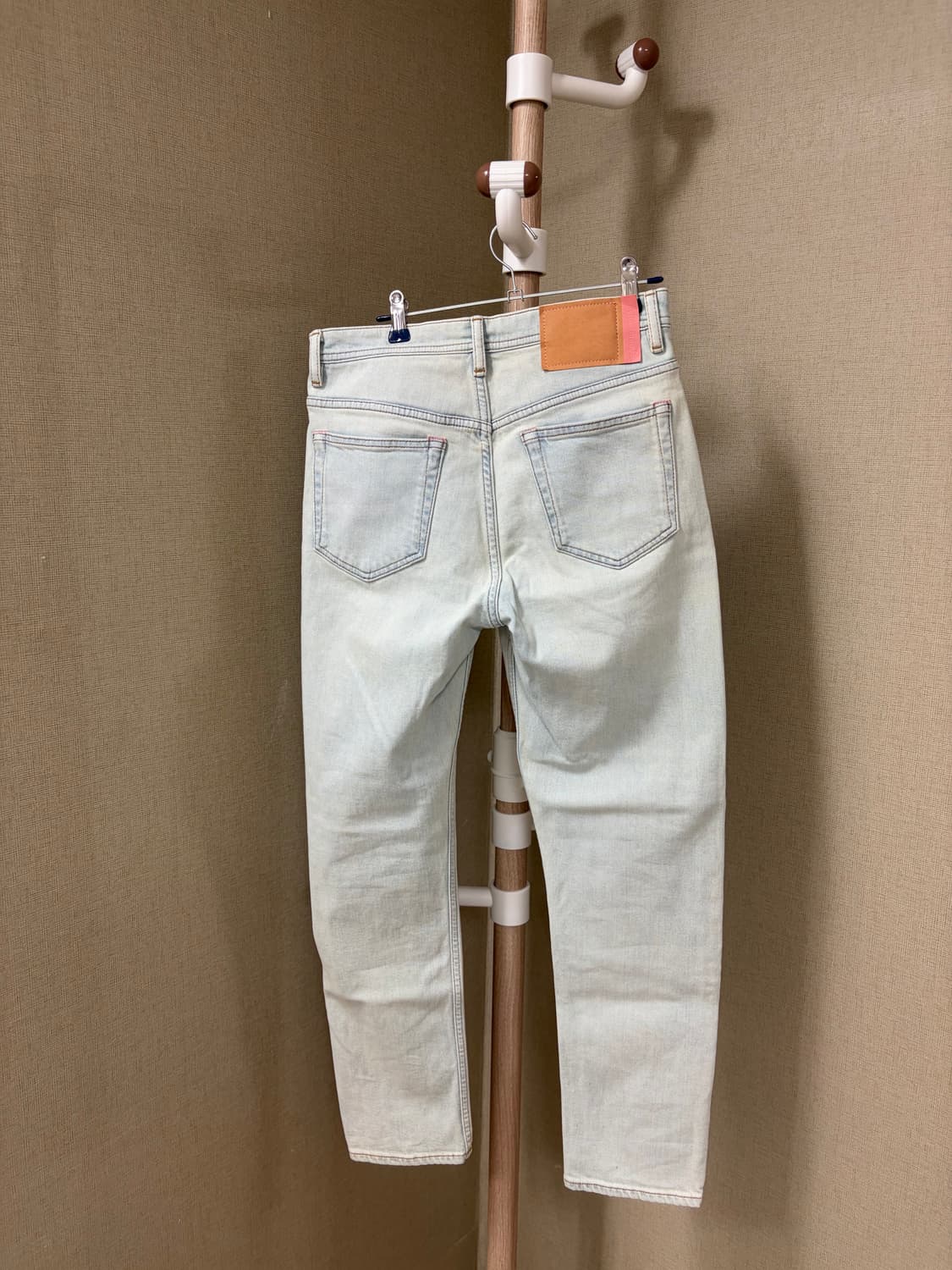 [28] 아크네 스튜디오 블라쿤스트 리버 라이트블루 크롭진 상품이미지3