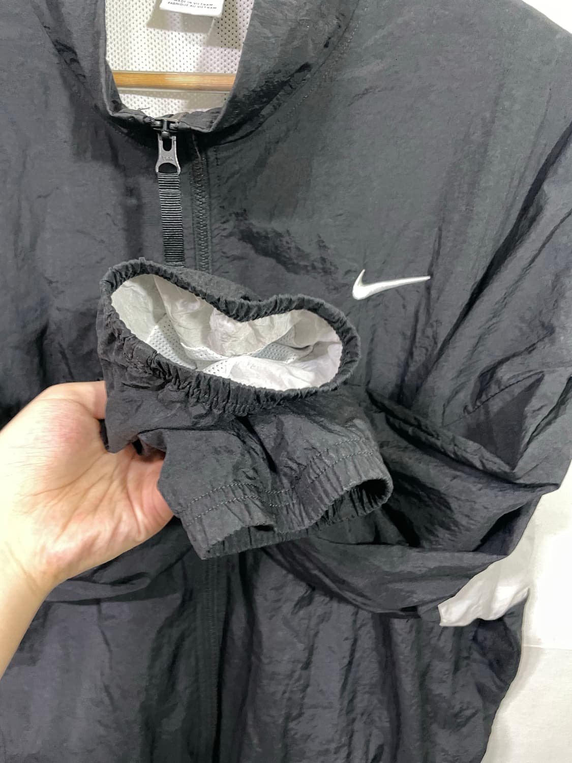 나이키 고프코어 바람막이 나일론 자켓 입니다. 후면 빅로고 레터링 되어있 상품이미지5