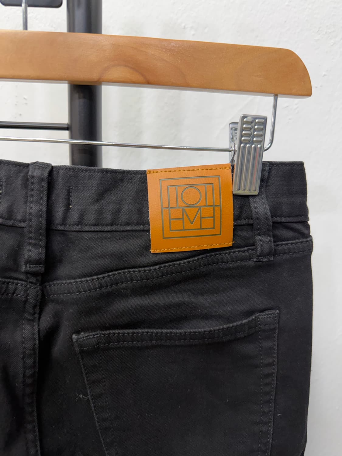 정품) toteme 토템 여성 블랙진 청바지 27 상품이미지5