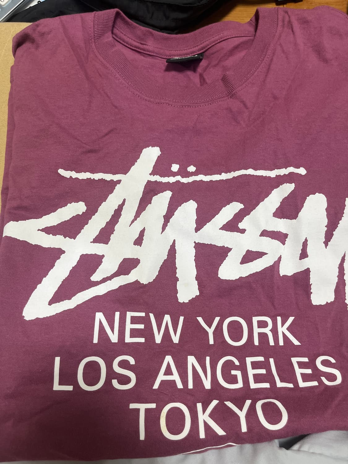 스투시 월드투어 티셔츠 베리 상품이미지3