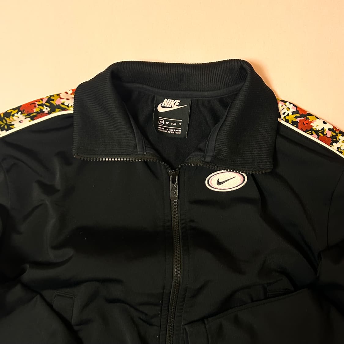 (xs) 나이키 꽃무늬 져지 상품이미지3