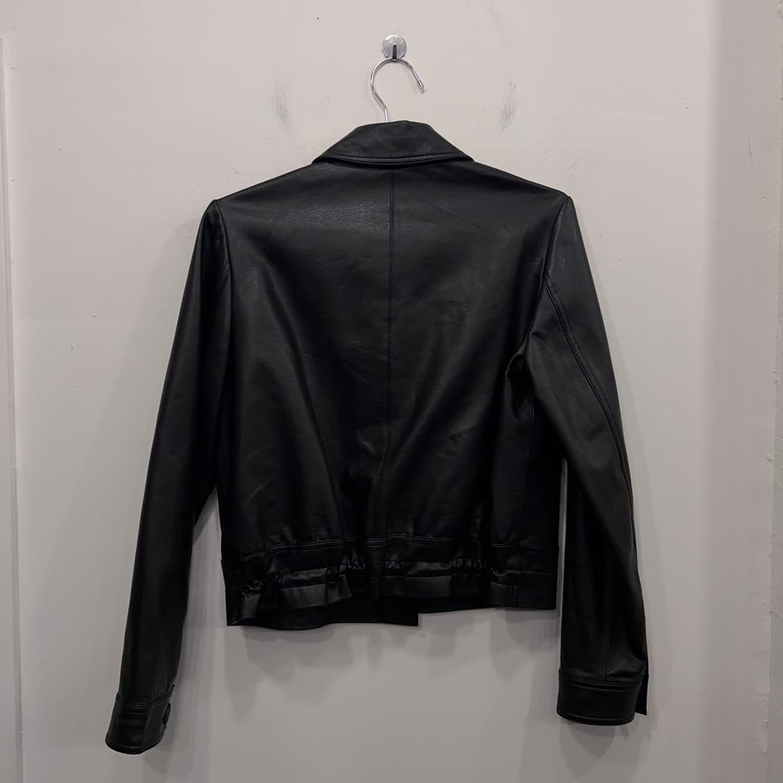 SSUMJ 프리미엄라인 크롭 비건 레더자켓 상품이미지5