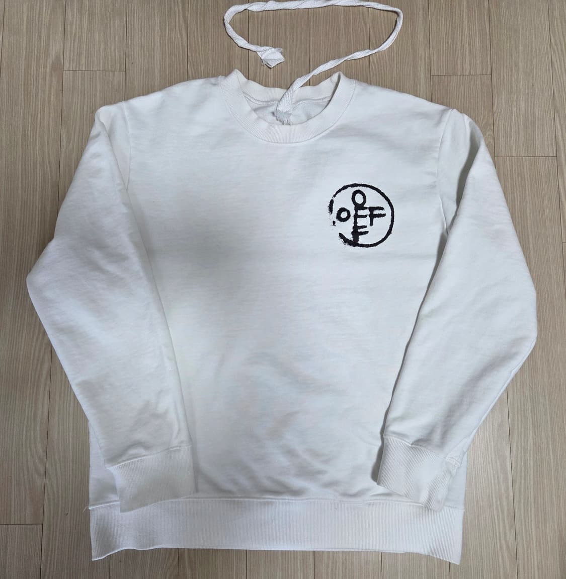 오프화이트 프린트 맨투맨 상품이미지1